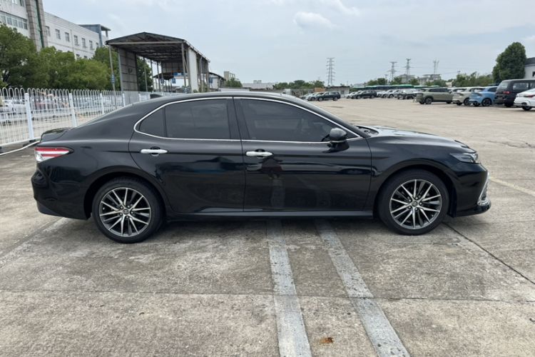 Used Toyota Camry 2021 2.5G Luxury Edition Exterior 7
