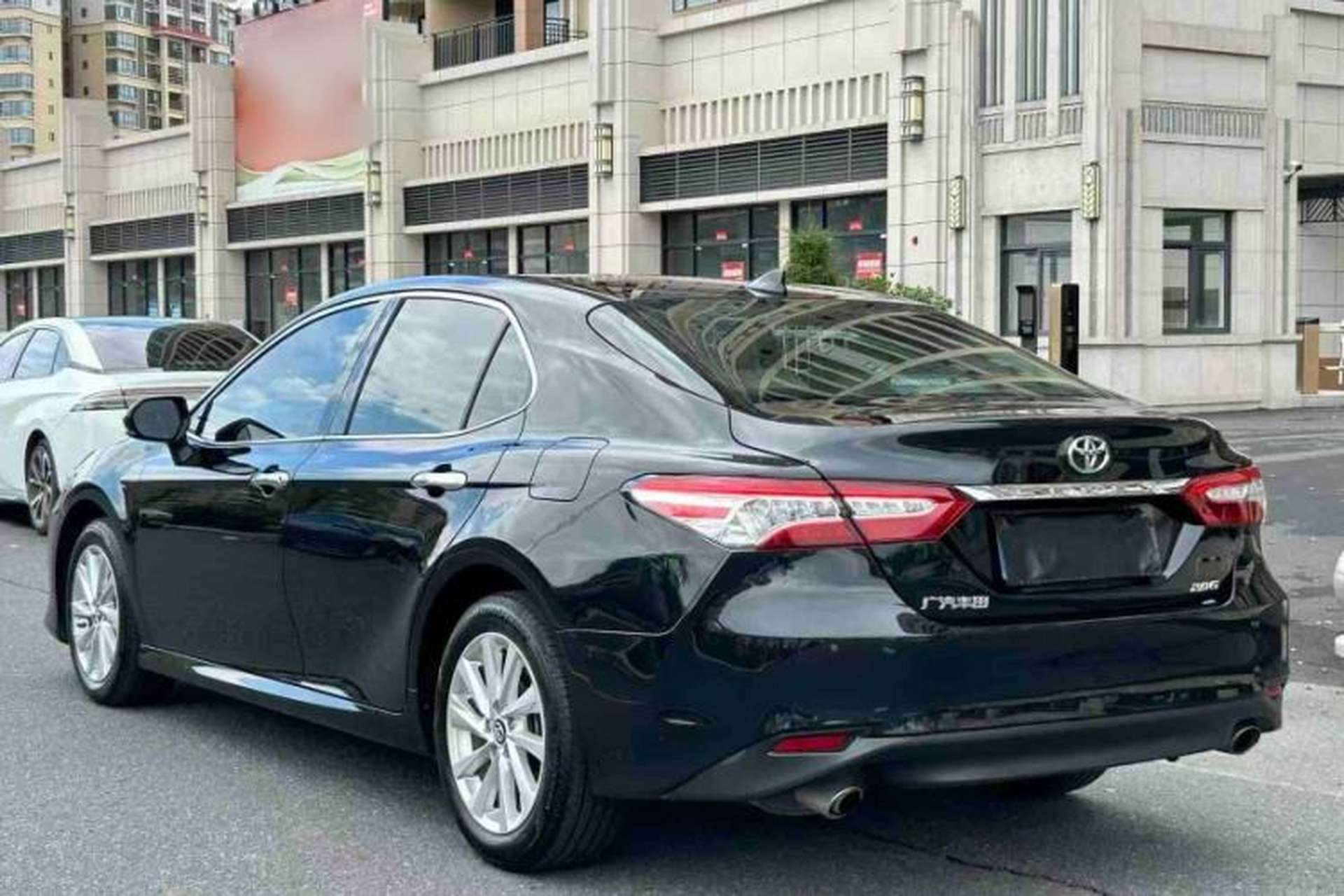 Used Toyota Camry 2021 2.0G Luxury Edition Exterior 8