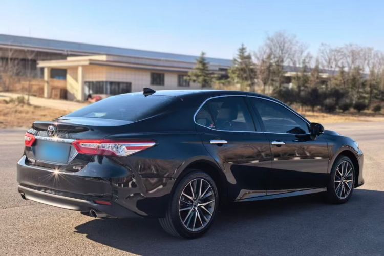 Used Toyota Camry 2021 2.5G Luxury Edition Exterior 9