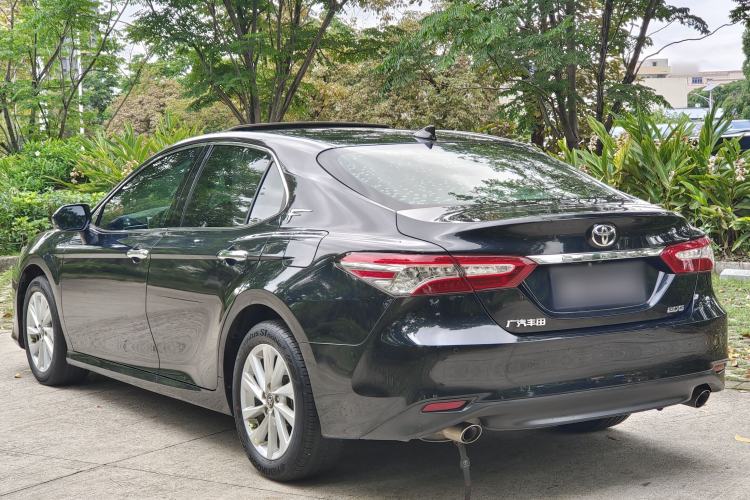 Used Toyota Camry 2021 2.0G Luxury Edition Exterior 9