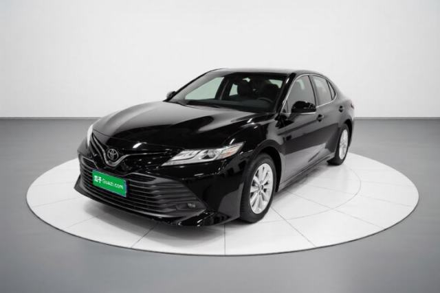 Ojetý Toyota Camry 2021 2.0G Luxury Edition