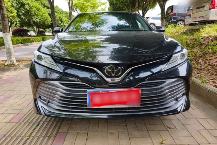Used Toyota Camry 2021 2.0G Luxury Edition Front