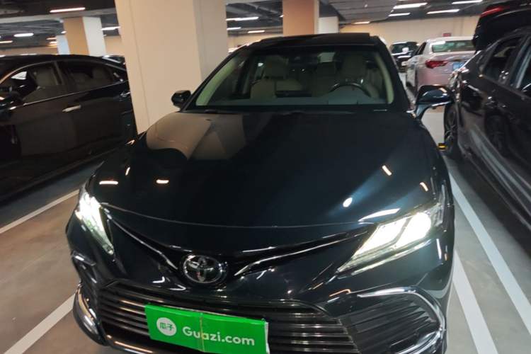 Used Toyota Camry 2021 2.5G Luxury Edition Front