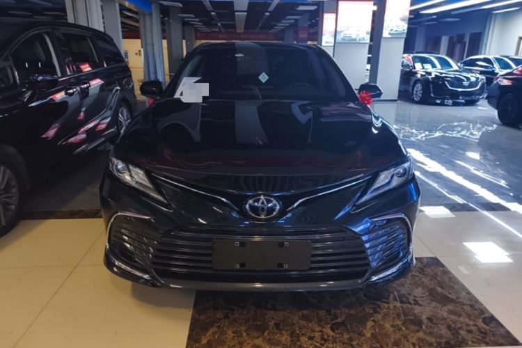 Used Toyota Camry 2021 2.0G Luxury Edition Front