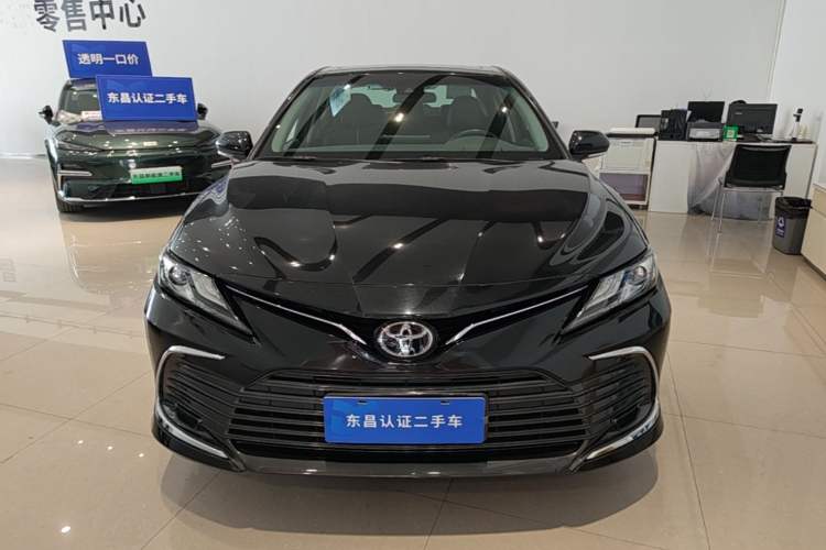 Used Toyota Camry 2021 2.0G Luxury Edition Front