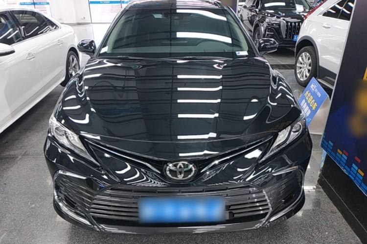Used Toyota Camry 2021 2.0G Luxury Edition Front