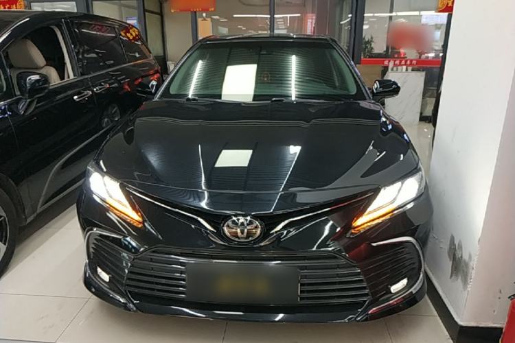 Used Toyota Camry 2021 2.0G Luxury Edition Front