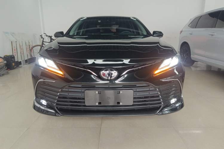 Used Toyota Camry 2021 2.0G Luxury Edition Front