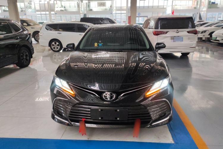 Used Toyota Camry 2021 2.0G Luxury Edition Front