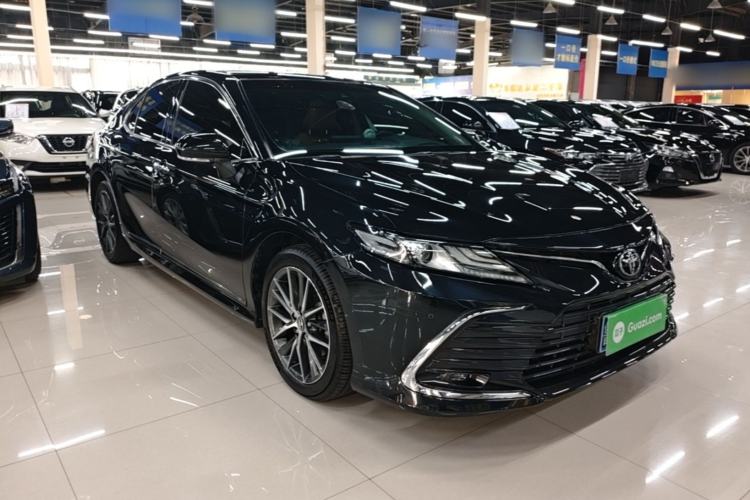 Used Toyota Camry 2021 2.5G Luxury Edition Front Right 45 Deg