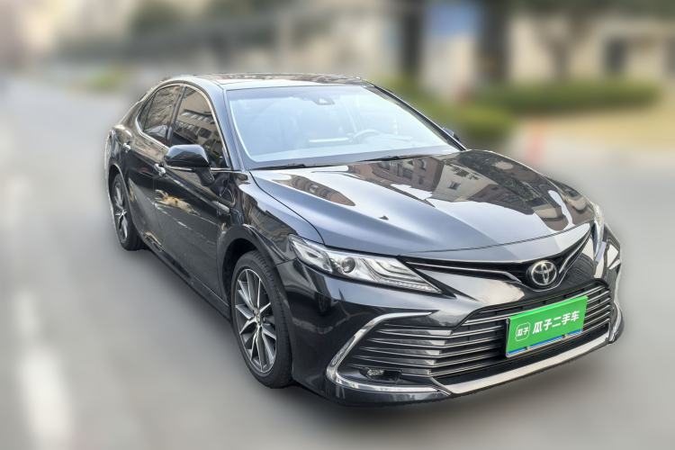 Used Toyota Camry 2021 2.5G Luxury Edition Front Right 45 Deg