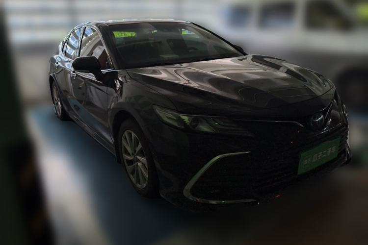 Used Toyota Camry 2021 2.0G Luxury Edition Front Right 45 Deg
