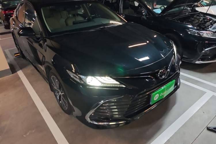 Used Toyota Camry 2021 2.5G Luxury Edition Front Right 45 Deg