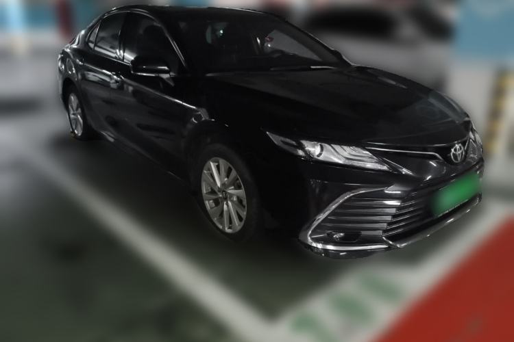 Used Toyota Camry 2021 2.0G Luxury Edition Front Right 45 Deg