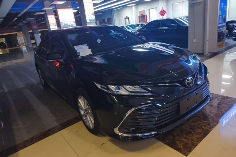 Used Toyota Camry 2021 2.0G Luxury Edition Front Right 45 Deg