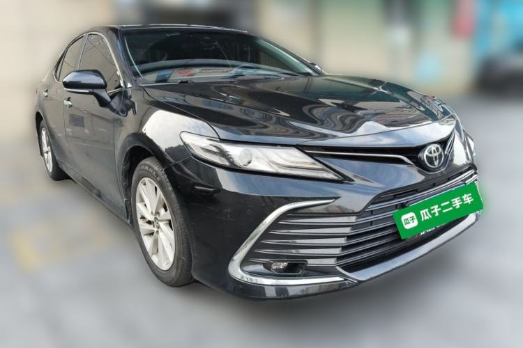 Used Toyota Camry 2021 2.0G Luxury Edition Front Right 45 Deg