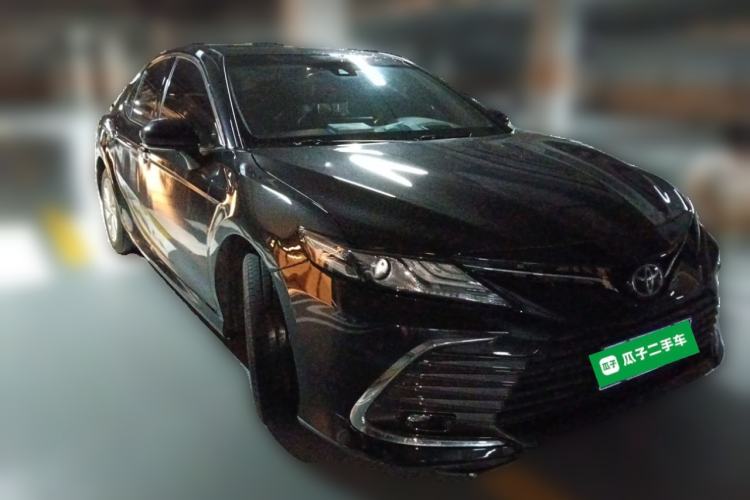 Used Toyota Camry 2021 2.0G Luxury Edition Front Right 45 Deg