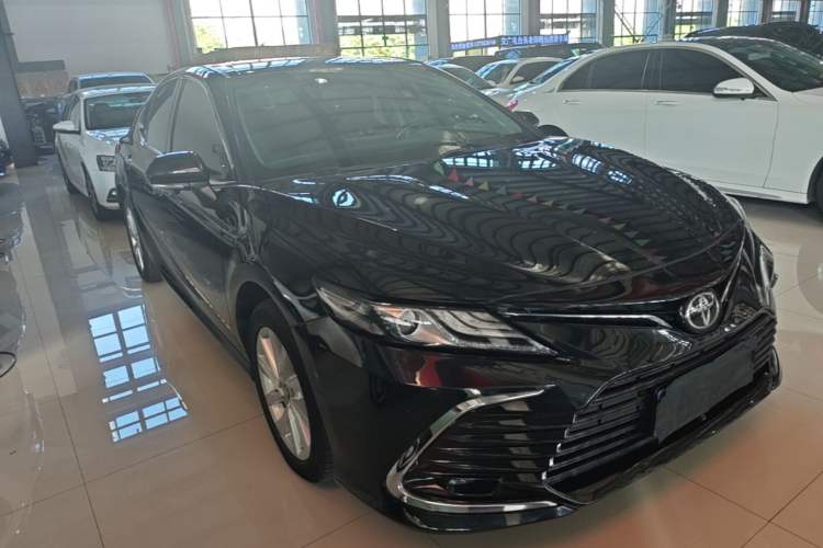 Used Toyota Camry 2021 2.0G Luxury Edition Front Right 45 Deg