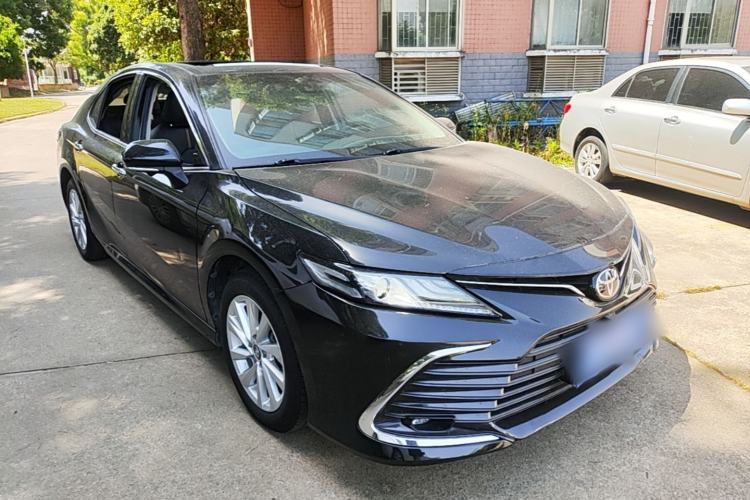 Used Toyota Camry 2021 2.0G Luxury Edition Front Right 45 Deg