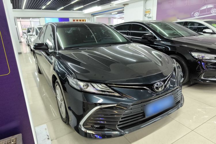 Used Toyota Camry 2021 2.0G Luxury Edition Front Right 45 Deg