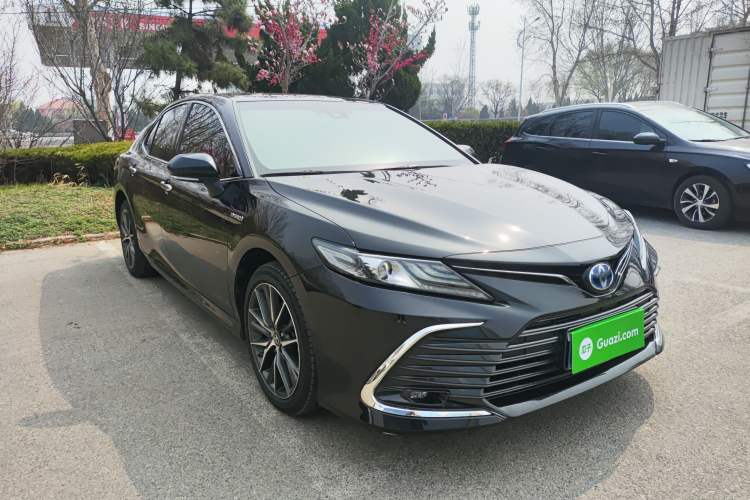 Used Toyota Camry 2021 Dual-Motor 2.5HG Luxury Edition Front Right 45 Deg