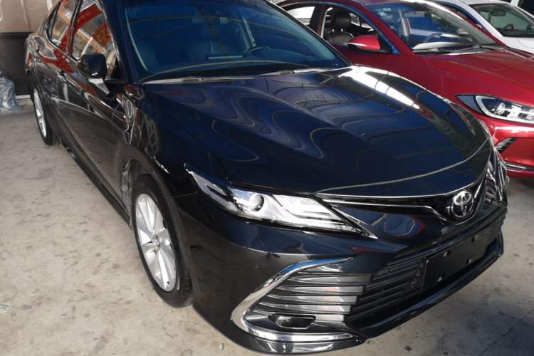 Used Toyota Camry 2021 2.0G Luxury Edition Front Right 45 Deg