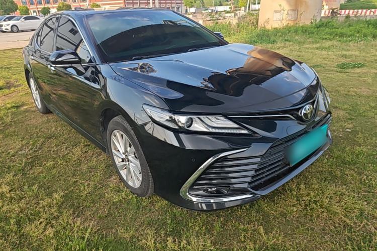 Used Toyota Camry 2021 2.0G Luxury Edition Front Right 45 Deg