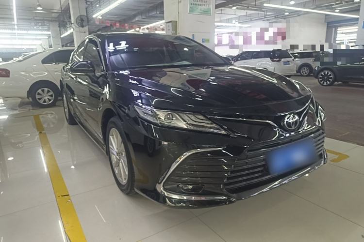 Used Toyota Camry 2021 2.0G Luxury Edition Front Right 45 Deg