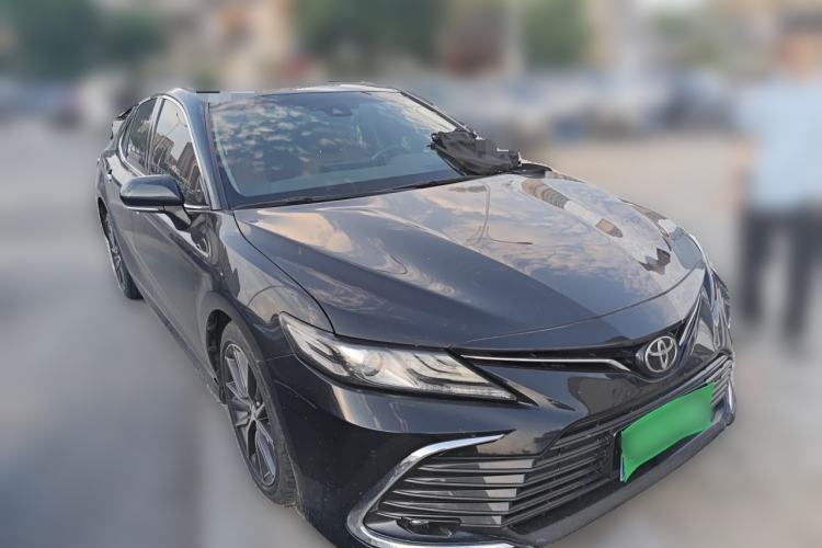 Used Toyota Camry 2021 2.5G Luxury Edition Front Right 45 Deg