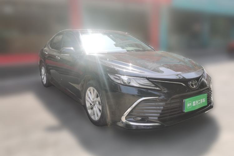 Used Toyota Camry 2021 2.0G Luxury Edition Front Right 45 Deg