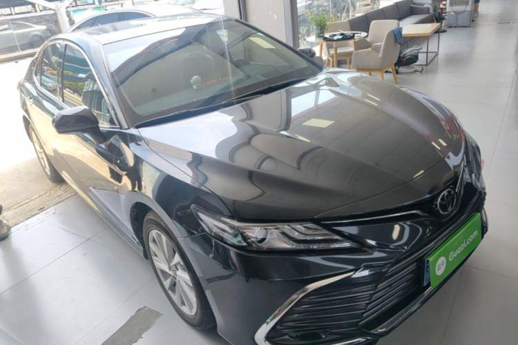 Used Toyota Camry 2021 2.0G Luxury Edition Front Right 45 Deg