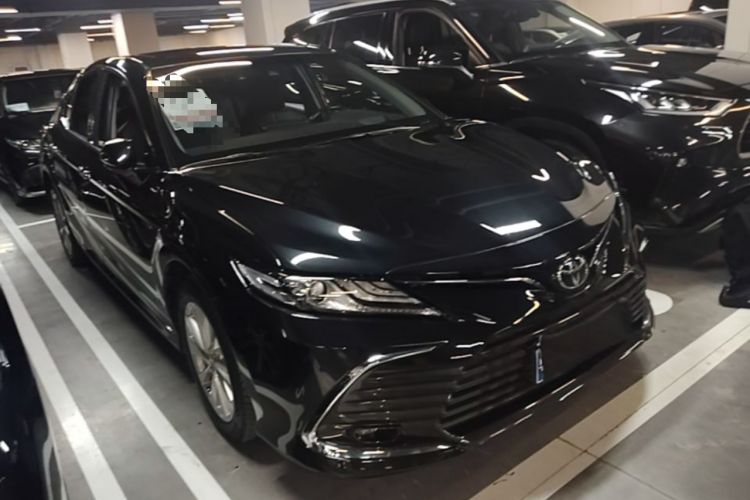 Used Toyota Camry 2021 2.0G Luxury Edition Front Right 45 Deg