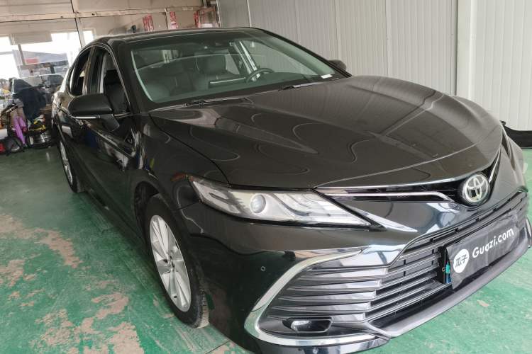 Used Toyota Camry 2021 2.0G Luxury Edition Front Right 45 Deg