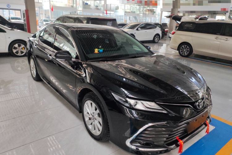 Used Toyota Camry 2021 2.0G Luxury Edition Front Right 45 Deg