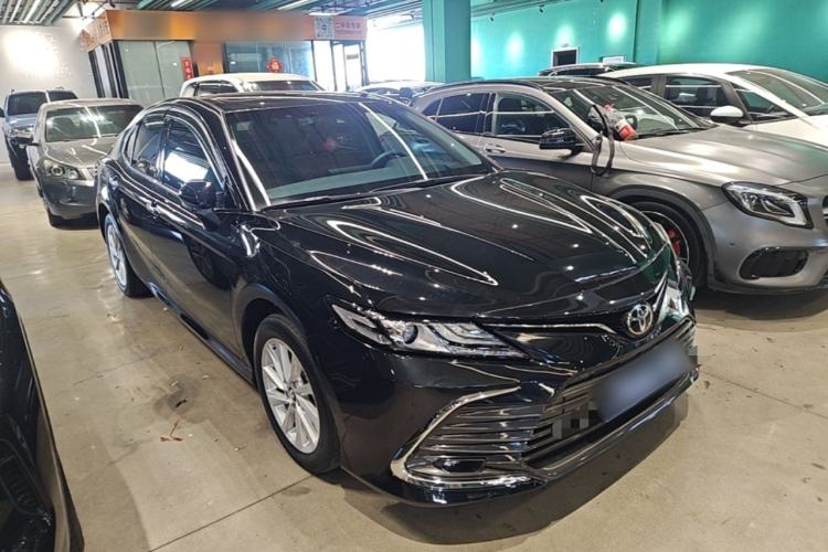 Used Toyota Camry 2021 2.0G Luxury Edition Front Right 45 Deg