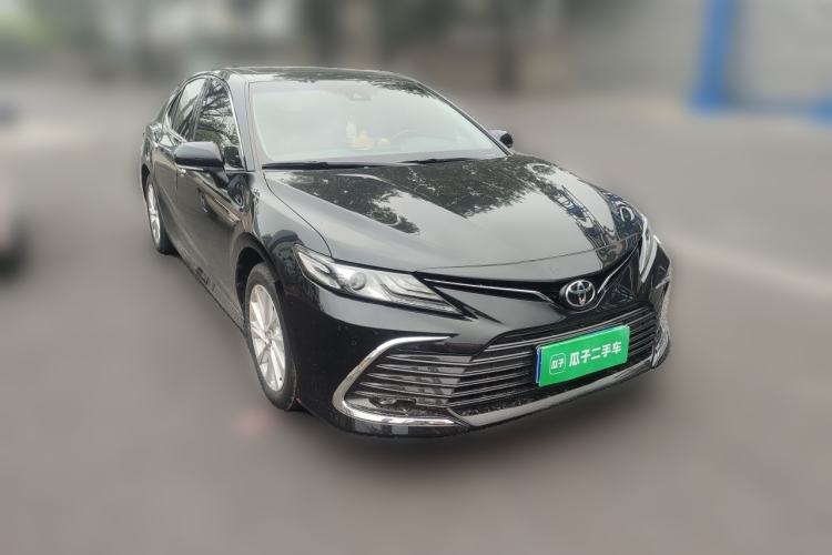 Used Toyota Camry 2021 2.0G Luxury Edition Front Right 45 Deg