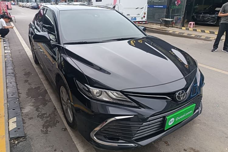Used Toyota Camry 2021 2.0G Luxury Edition Front Right 45 Deg