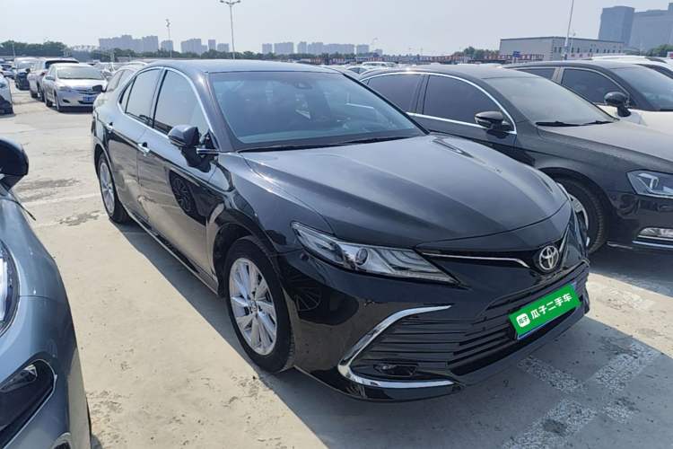 Used Toyota Camry 2021 2.0G Luxury Edition Front Right 45 Deg