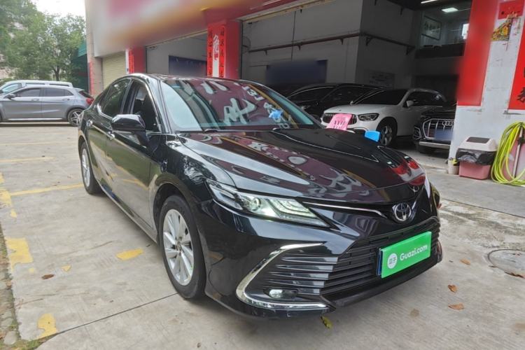 Used Toyota Camry 2021 2.0G Luxury Edition Front Right 45 Deg