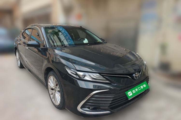 Used Toyota Camry 2021 2.0G Luxury Edition Front Right 45 Deg