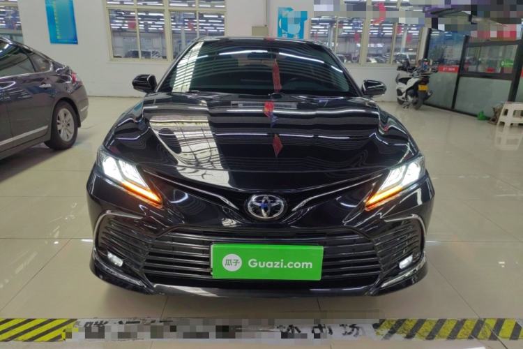 Used Toyota Camry 2021 2.0G Luxury Edition Front
