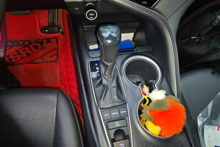 Used Toyota Camry 2021 2.5G Luxury Edition Gear Lever