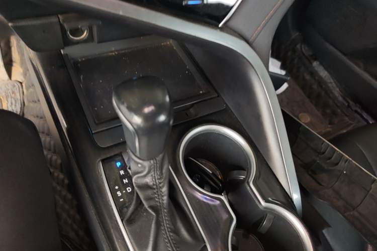 Used Toyota Camry 2021 Dual-Motor 2.5 HGVP Leading Edition Gear Lever