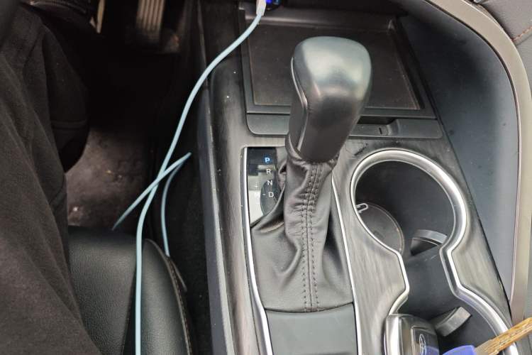 Used Toyota Camry 2021 2.0G Luxury Edition Gear Lever
