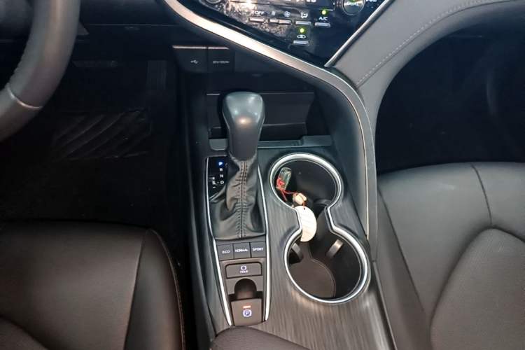 Used Toyota Camry 2021 2.5G Luxury Edition Gear Lever