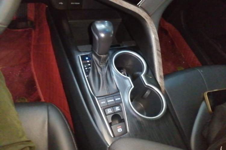Used Toyota Camry 2021 Dual-Motor 2.5HG Luxury Edition Gear Lever