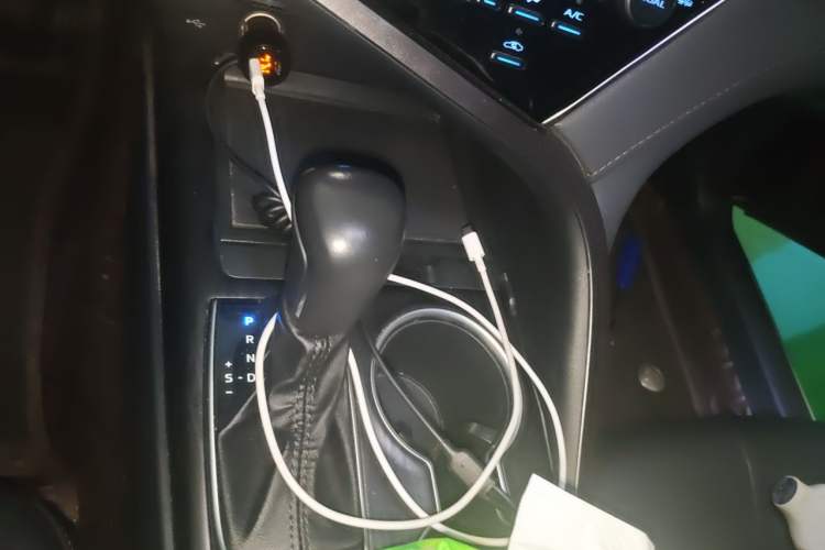 Used Toyota Camry 2021 2.5G Luxury Edition Gear Lever