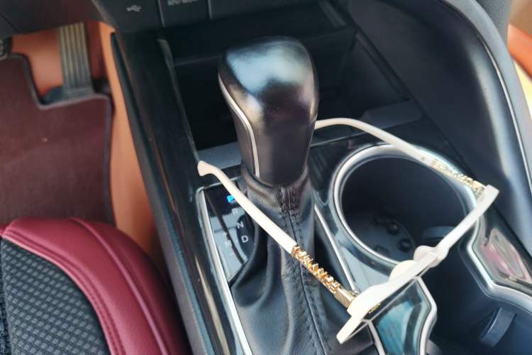 Used Toyota Camry 2021 2.0G Luxury Edition Gear Lever