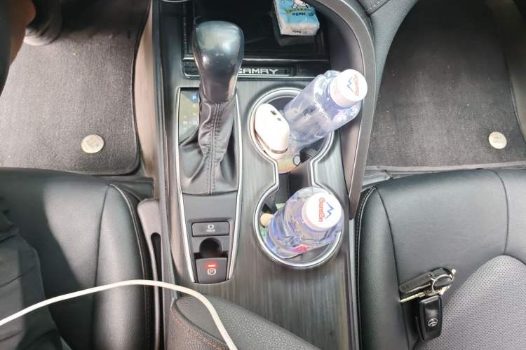 Used Toyota Camry 2021 2.0G Luxury Edition Gear Lever