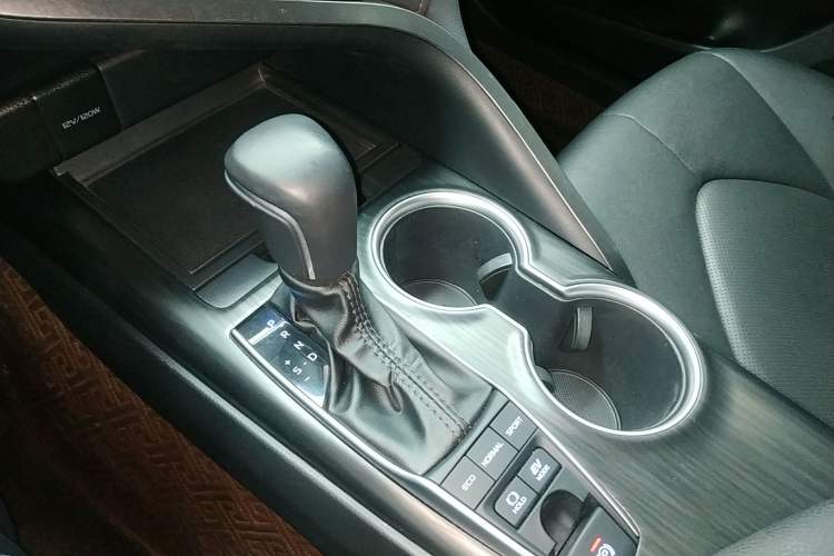 Used Toyota Camry 2021 Dual-Motor 2.5 HGVP Leading Edition Gear Lever